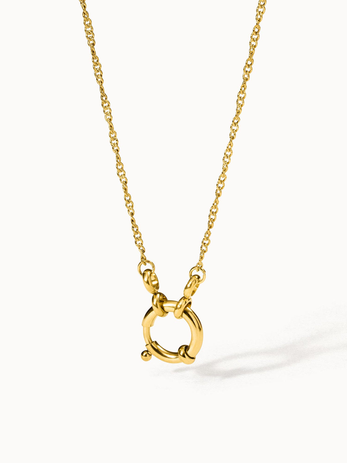 {"color":"Gold","type":"lead_image"}