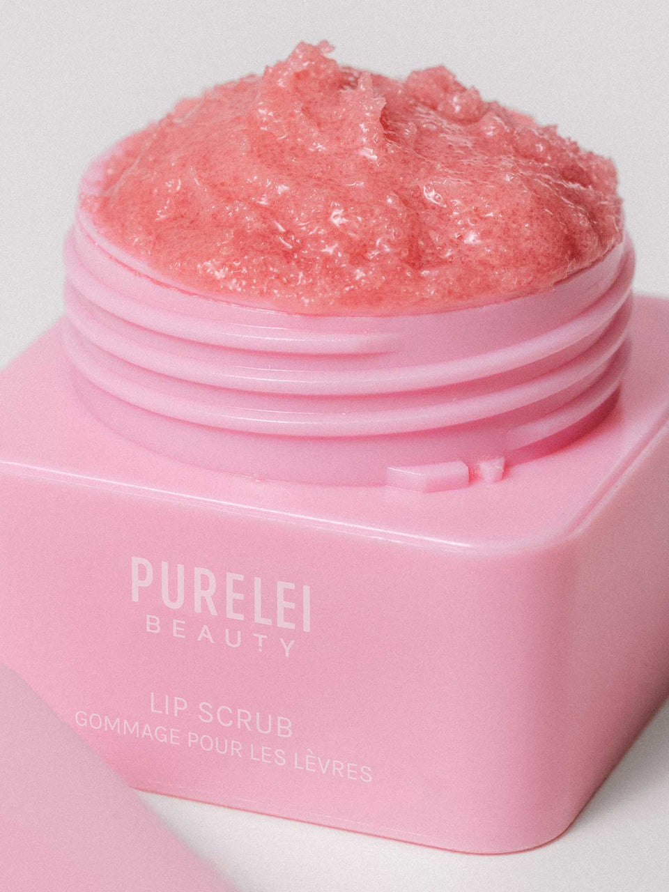 PURELEI Lip Scrub im zarten Rosa mit sanftem Zuckerpeeling für weiche, gepflegte Lippen im natürlichen Glow