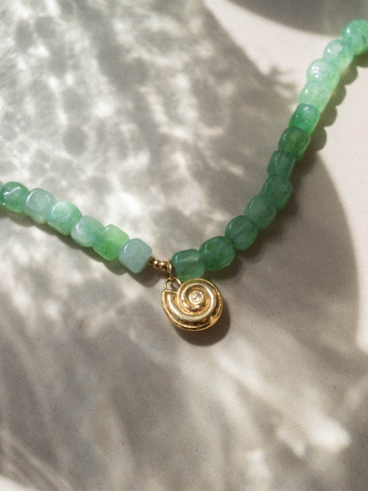 Collana Sundial Shell Jade