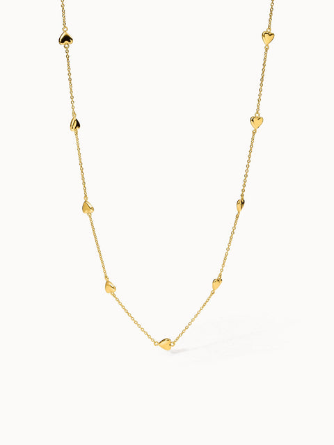 Alohi Heart Kette von PURELEI, vergoldete Edelstahlkette mit kleinen Herzen, zart und elegant, pure Liebe sichtbar.