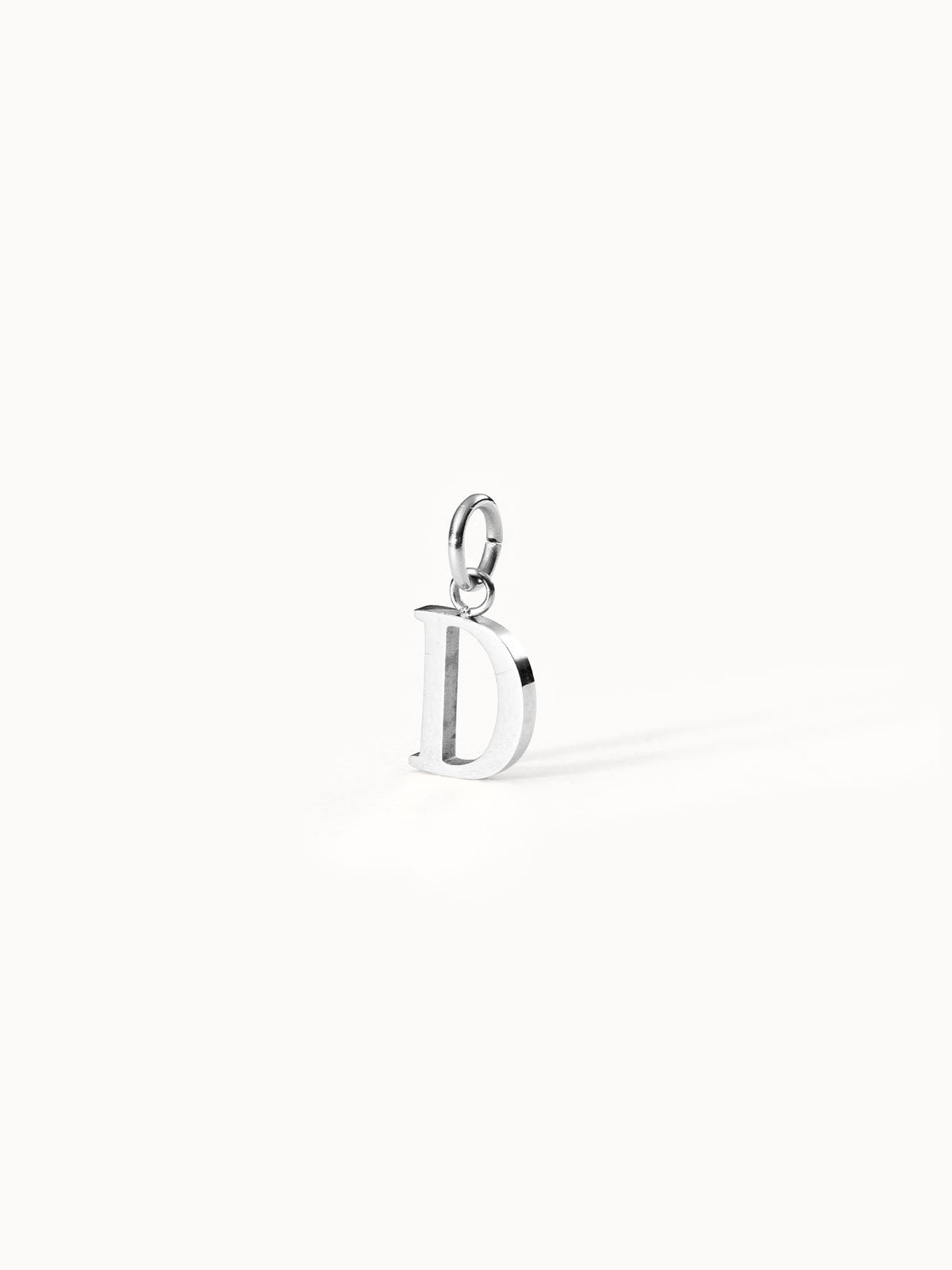 {"color":"Silver","type":"lead_image"}