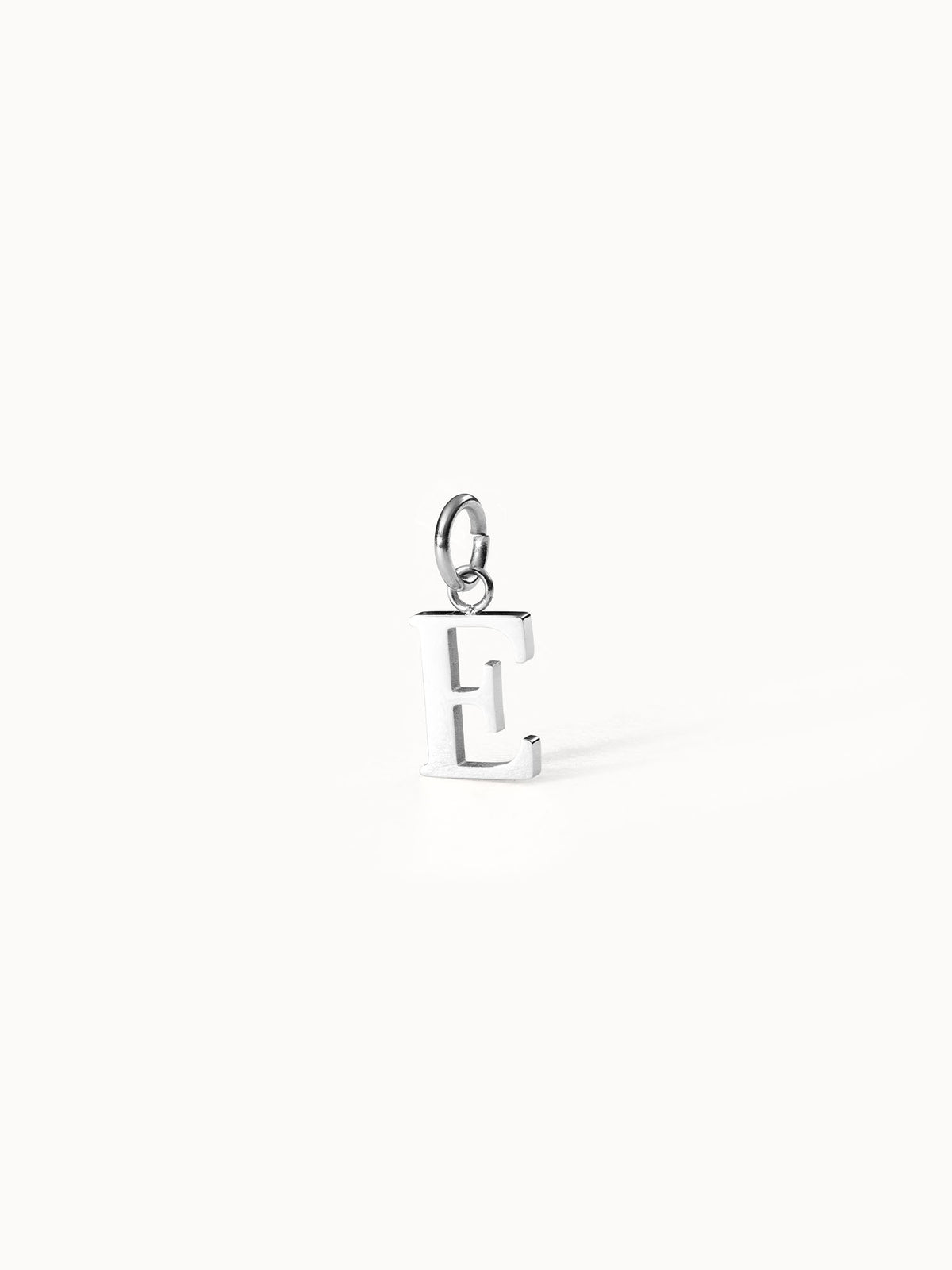 {"color":"Silver","type":"lead_image"}