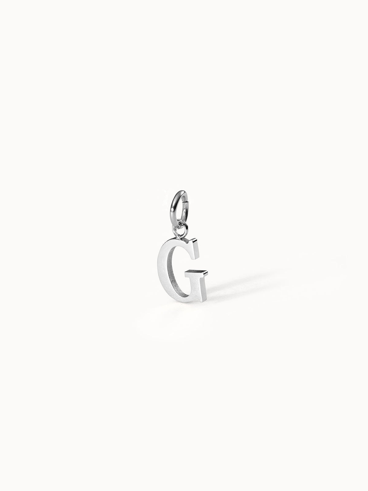 {"color":"Silver","type":"lead_image"}