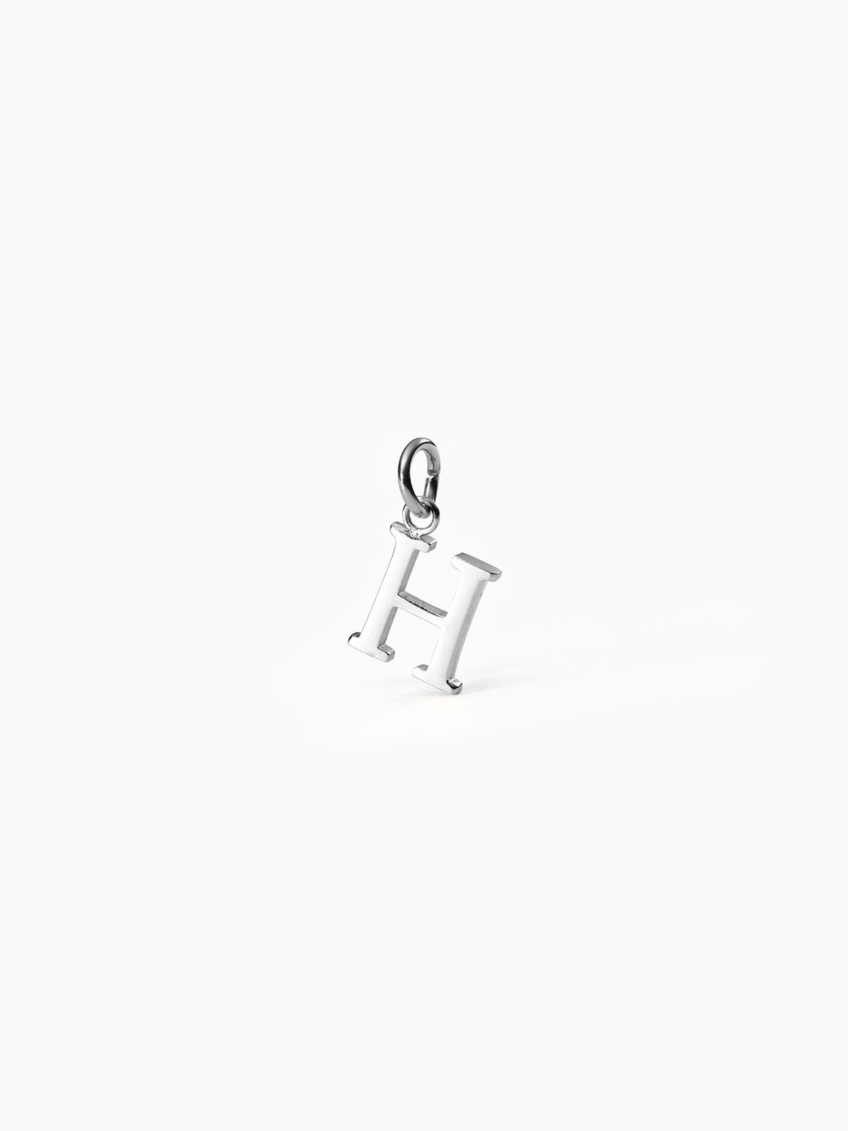 {"color":"Silver","type":"lead_image"}