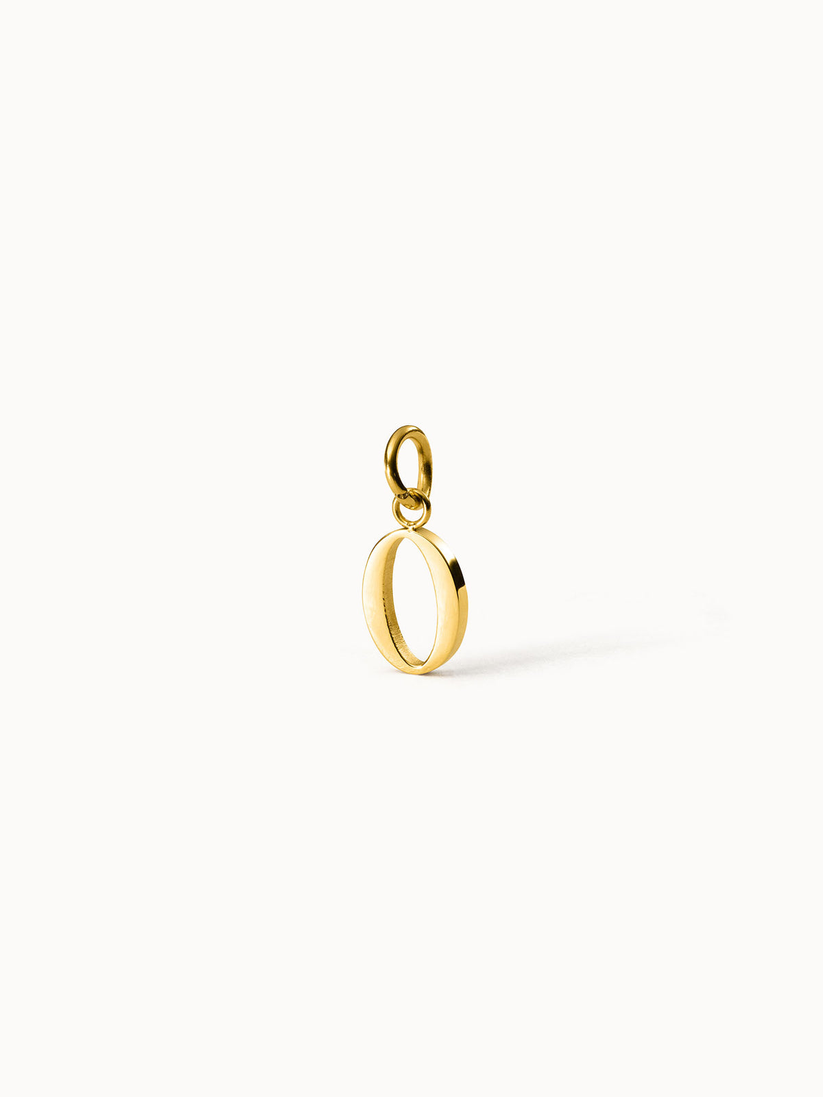 {"color":"Gold","type":"lead_image"}