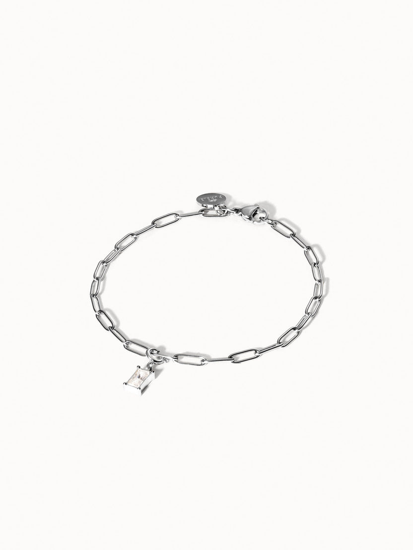 {"color":"Silver"}