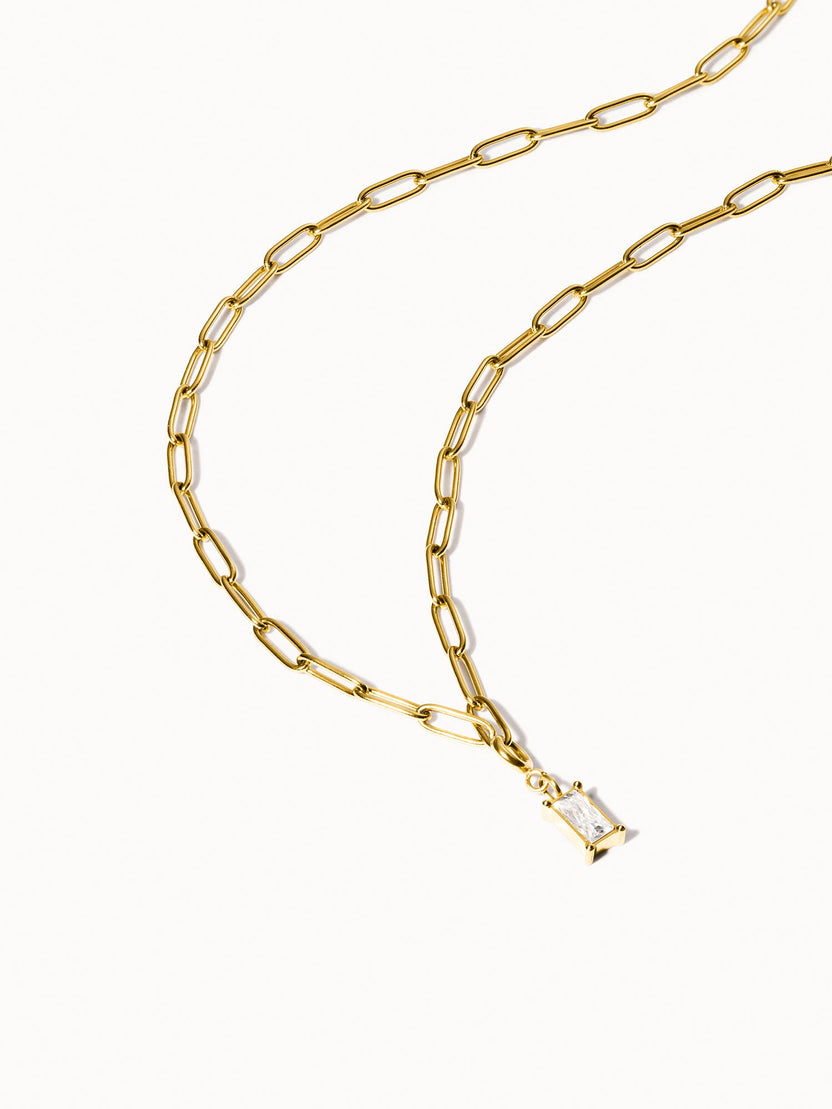 {"color":"Gold"}