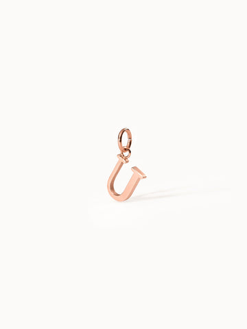 PURELEI Pure U Charm Anhänger in Roségold, 18K rosévergoldet, minimalistisches Letter-Design, elegant und feminin.