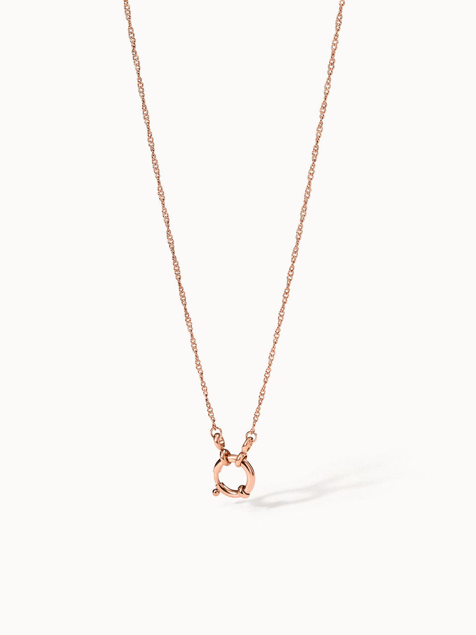 PURELEI Lokahi Charm Kette aus roségoldenem Edelstahl, filigran gedrehte Kette mit offenem Ring, clean & elegant.