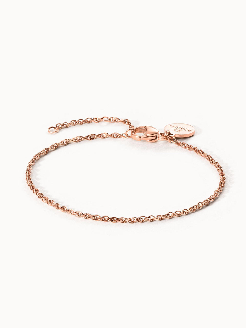 Feines PURELEI Brave Armband in Roségold, zart und verstellbar, strahlt elegante Insel-Leichtigkeit aus.