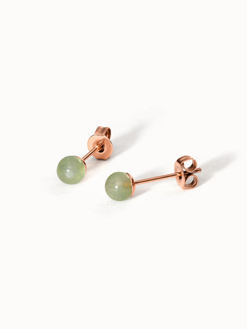 Aventurine Ohrringe von PURELEI mit roségoldenem Edelstahl und zarten grünen Perlen, elegant und natürlich.
