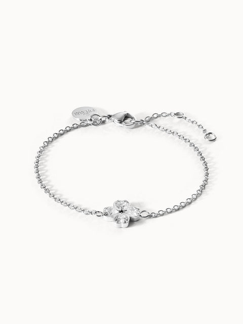 Silbernes Armband mit blütenförmigem Design und funkelnden Steinen von PURELEI.