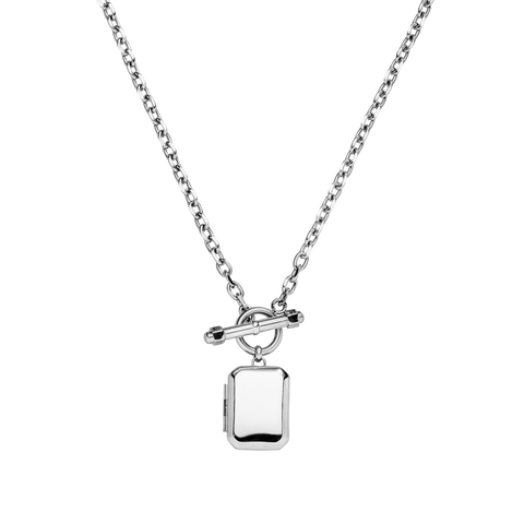 Silberne Kette mit rechteckigem Anhänger und Toggle-Verschluss von PURELEI, modern und elegant.