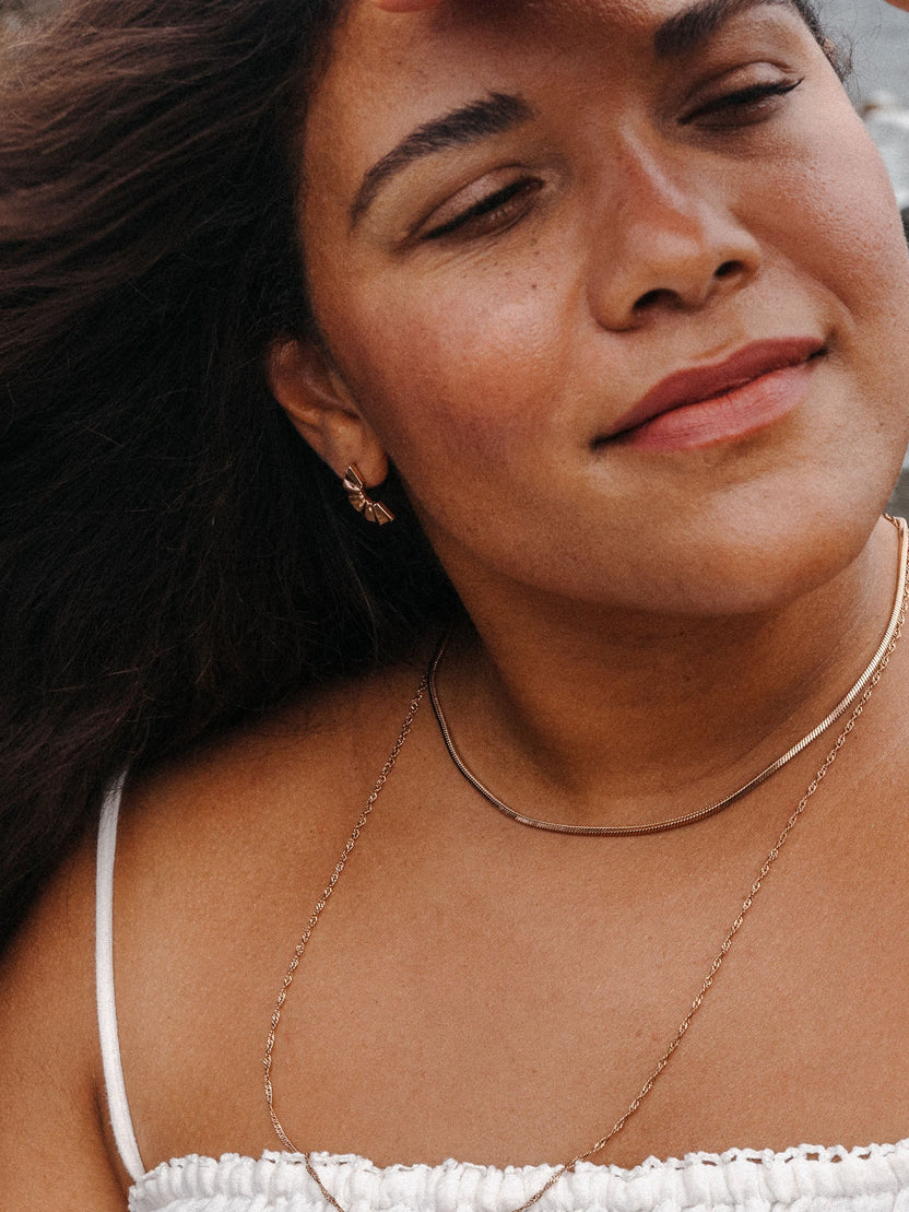 {"color":"Rosegold"}