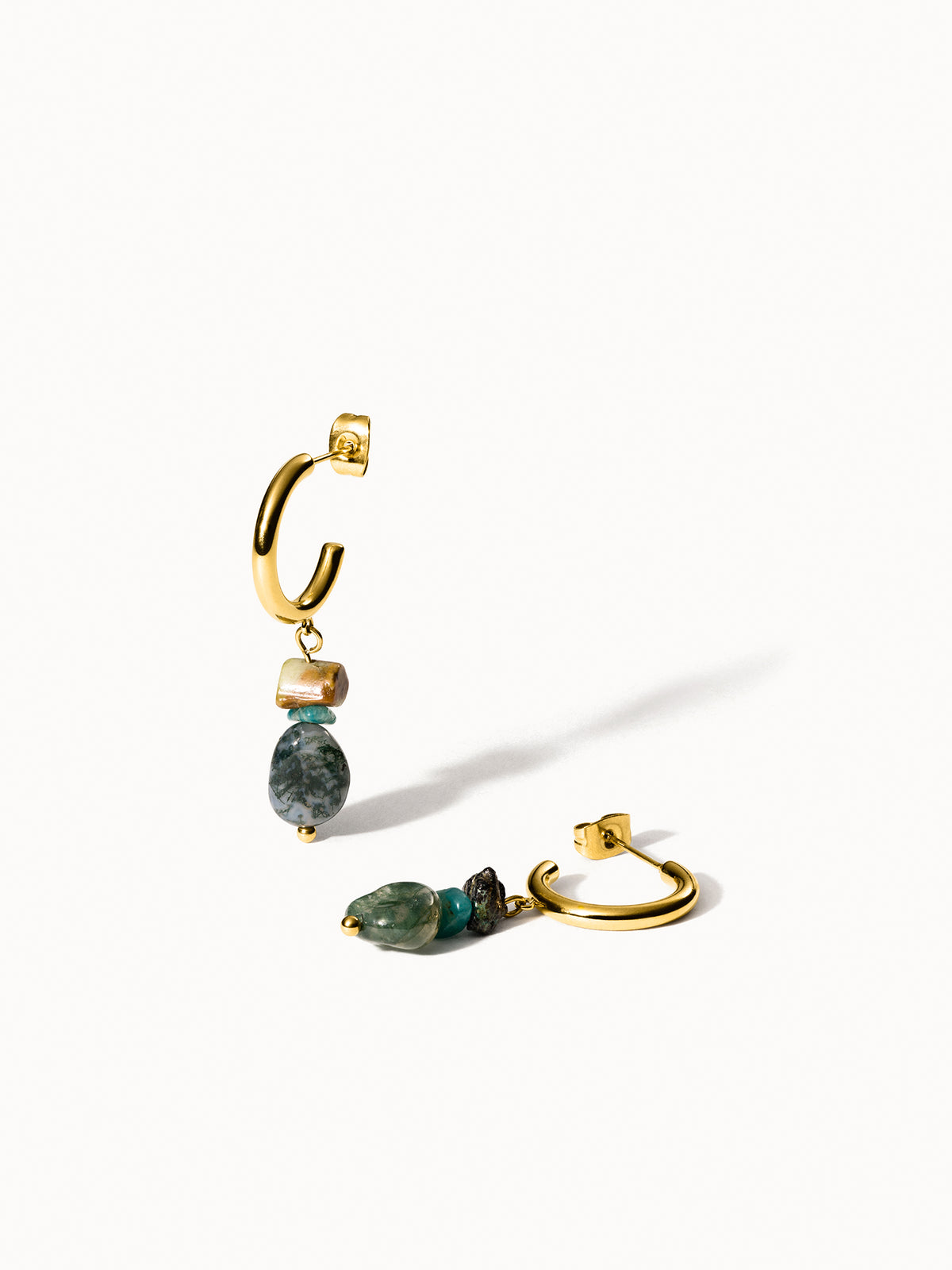 {"color":"Gold","type":"lead_image"}