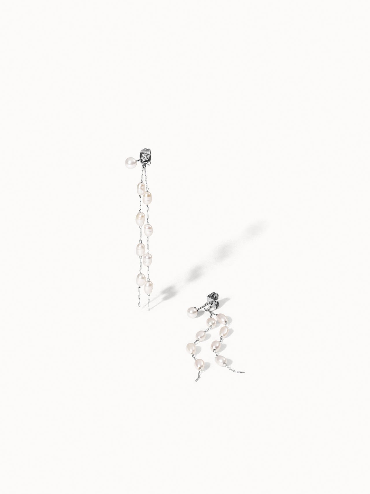 {