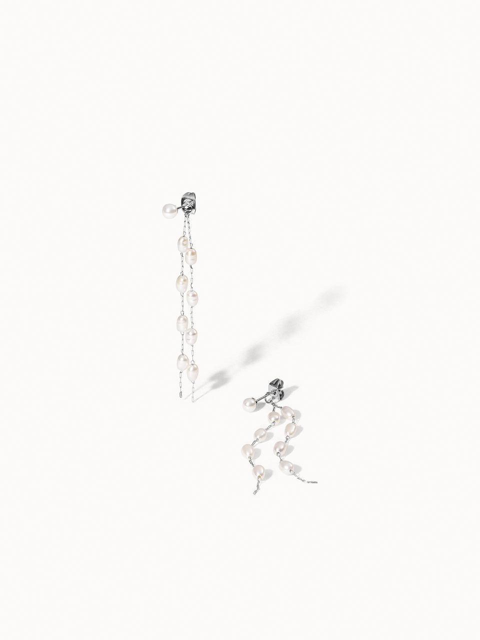 {