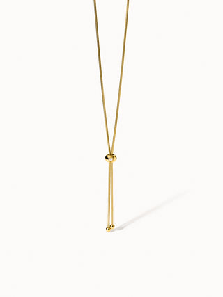 PURELEI Embrace Beauty Kette in gold mit feiner Schlaufe, elegant und zeitlos, nickelfreier Schmuck.