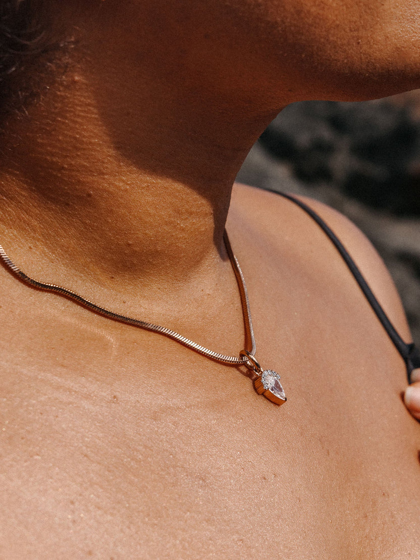 {"color":"Rosegold"}