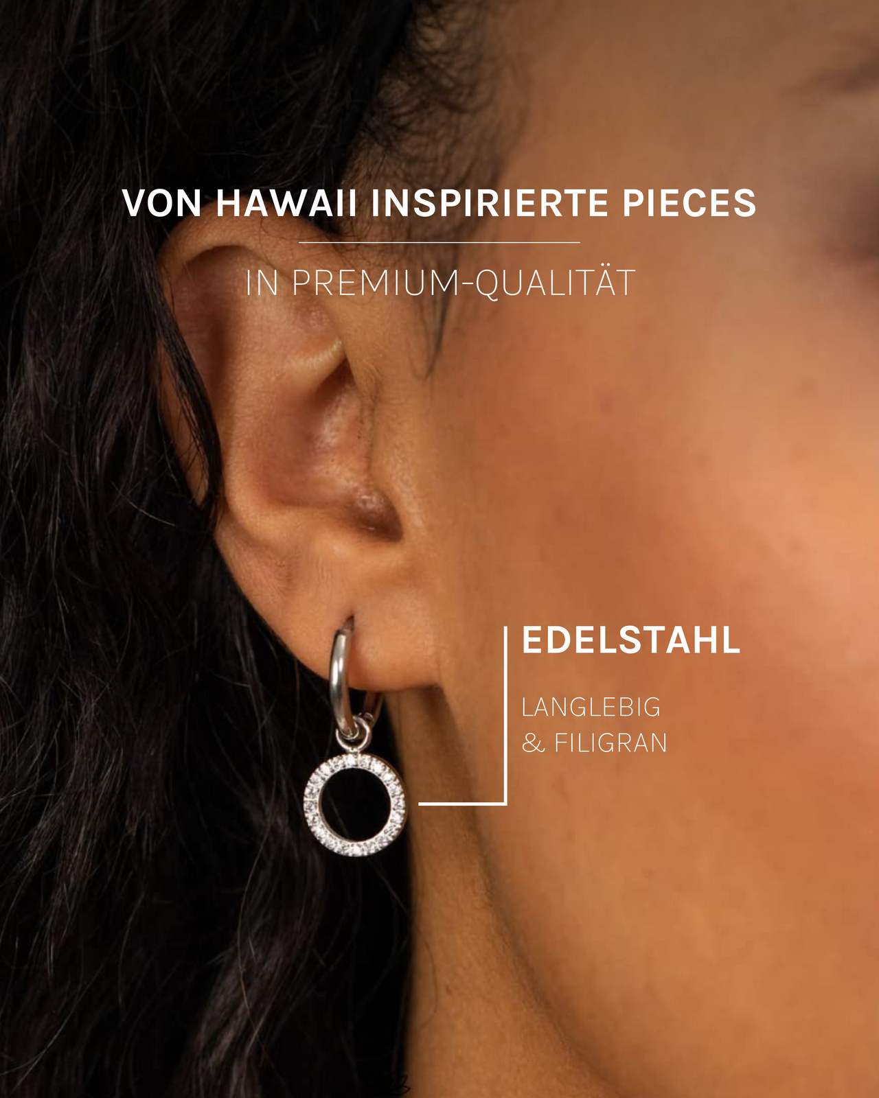 PURELEI Closed Glow Ohrringe aus nickelfreiem Silber mit funkelnden Zirkonia, elegant am Ohr getragen.