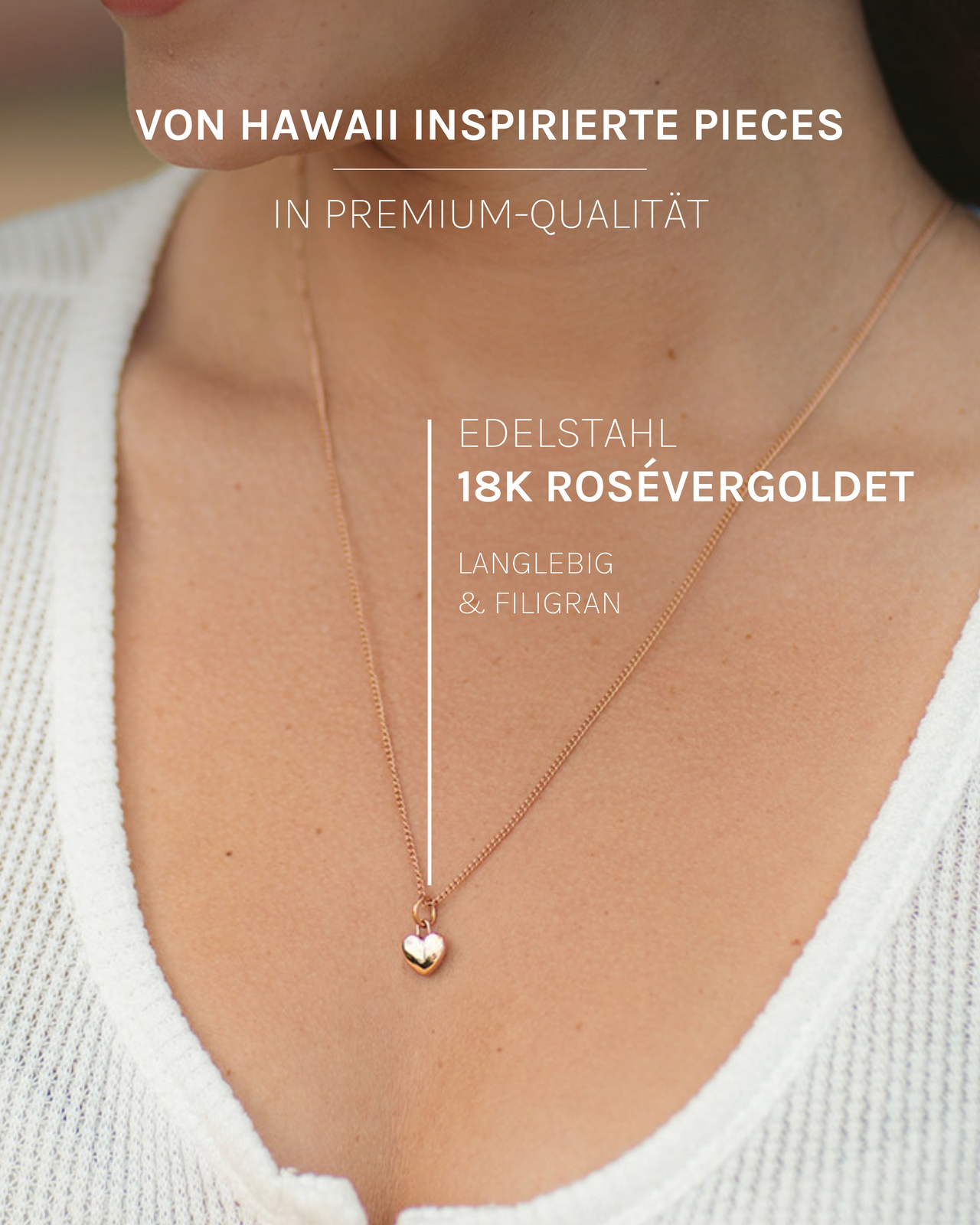PURELEI Heart Charm Kette aus 18K rosévergoldetem Edelstahl mit kleinem Herzanhänger wirkt elegant und feminin.