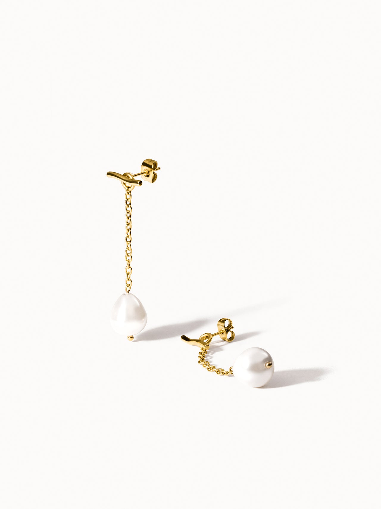 Drop Pearl Earrings