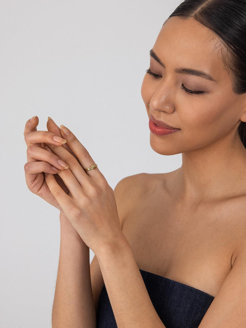 Knot Ring