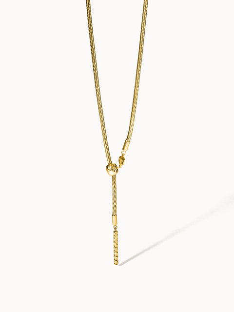 PURELEI Lei Charm Kette aus 14K vergoldetem Edelstahl mit Stopper-Charm und stilvollem Schlangenketten-Design.