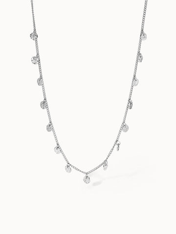 PURELEI Malihini Kette in Silber mit geprägten Coins, zart und elegant für vielseitiges Layering.