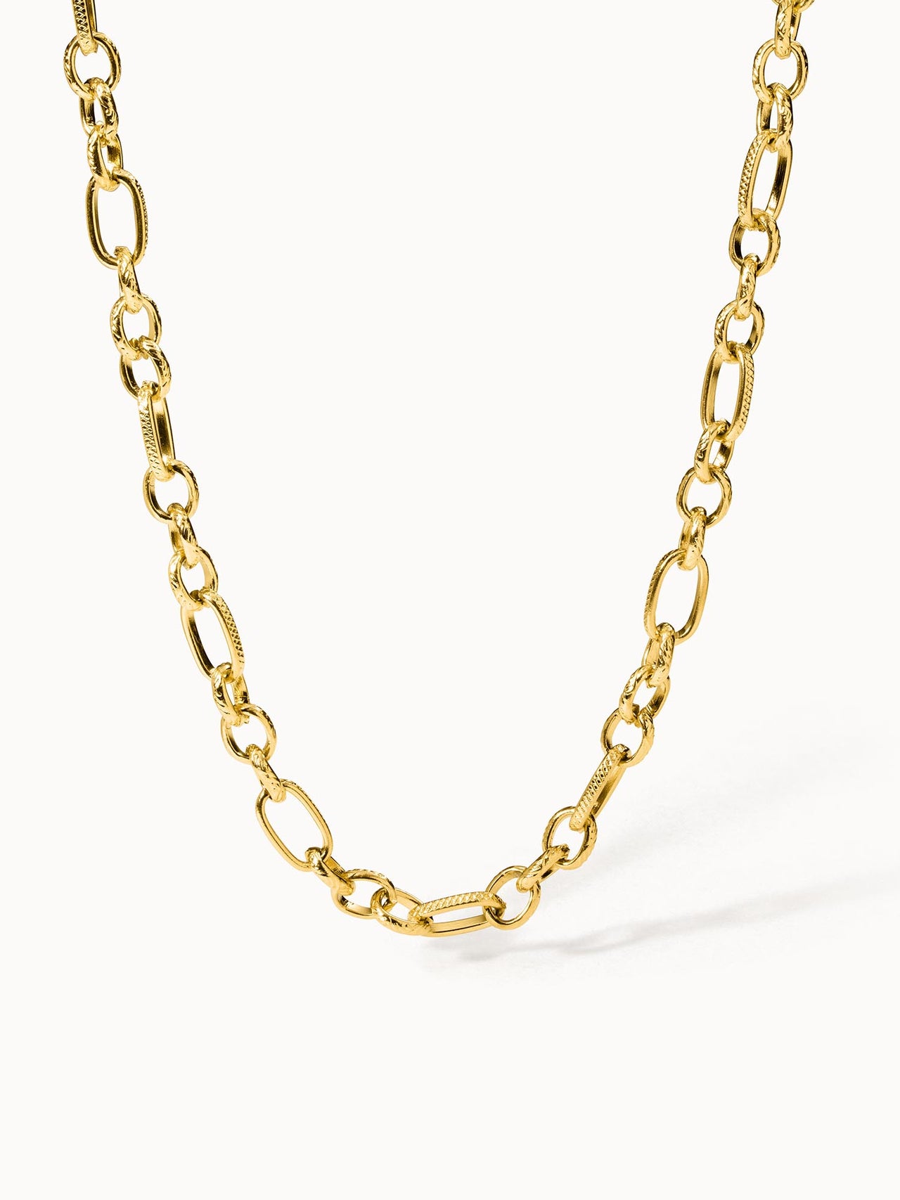 PURELEI Fashion Show Kette aus 18K Gold mit fein strukturierten Gliedern, elegant und zeitlos, nickelfrei.