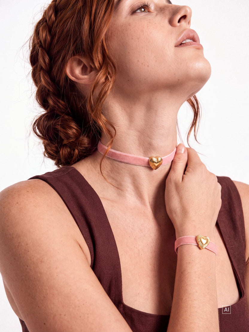 Velvet Heart Armband