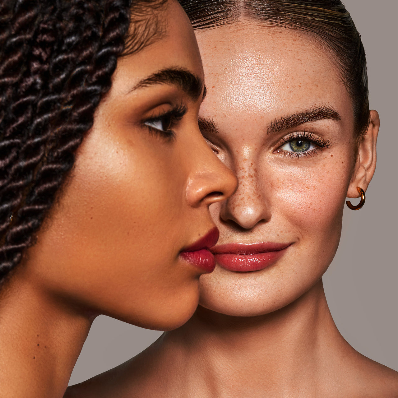 PURELEI Morning Essentials – natürliche, strahlende Haut mit leichtem Glow und gepflegten Lippen im eleganten Studio-Look