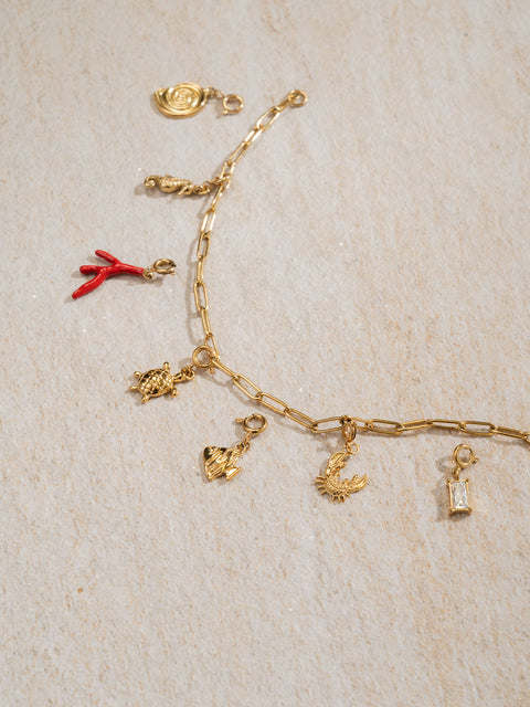 {"color":"Gold"}