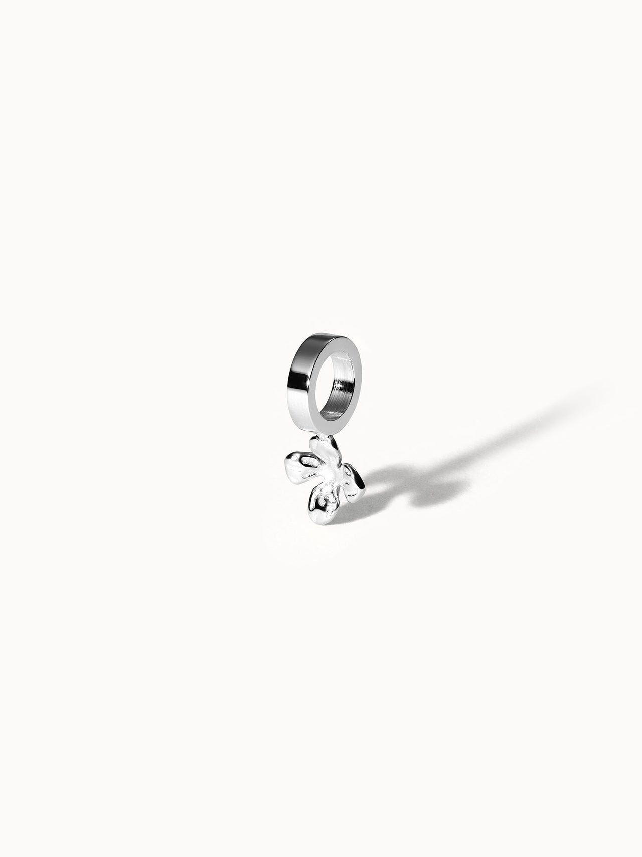 {