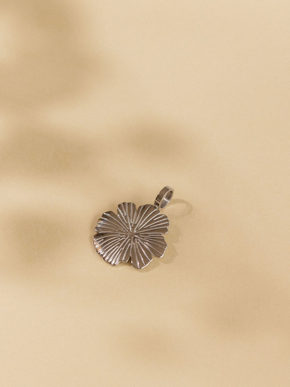 Share Aloha Charm