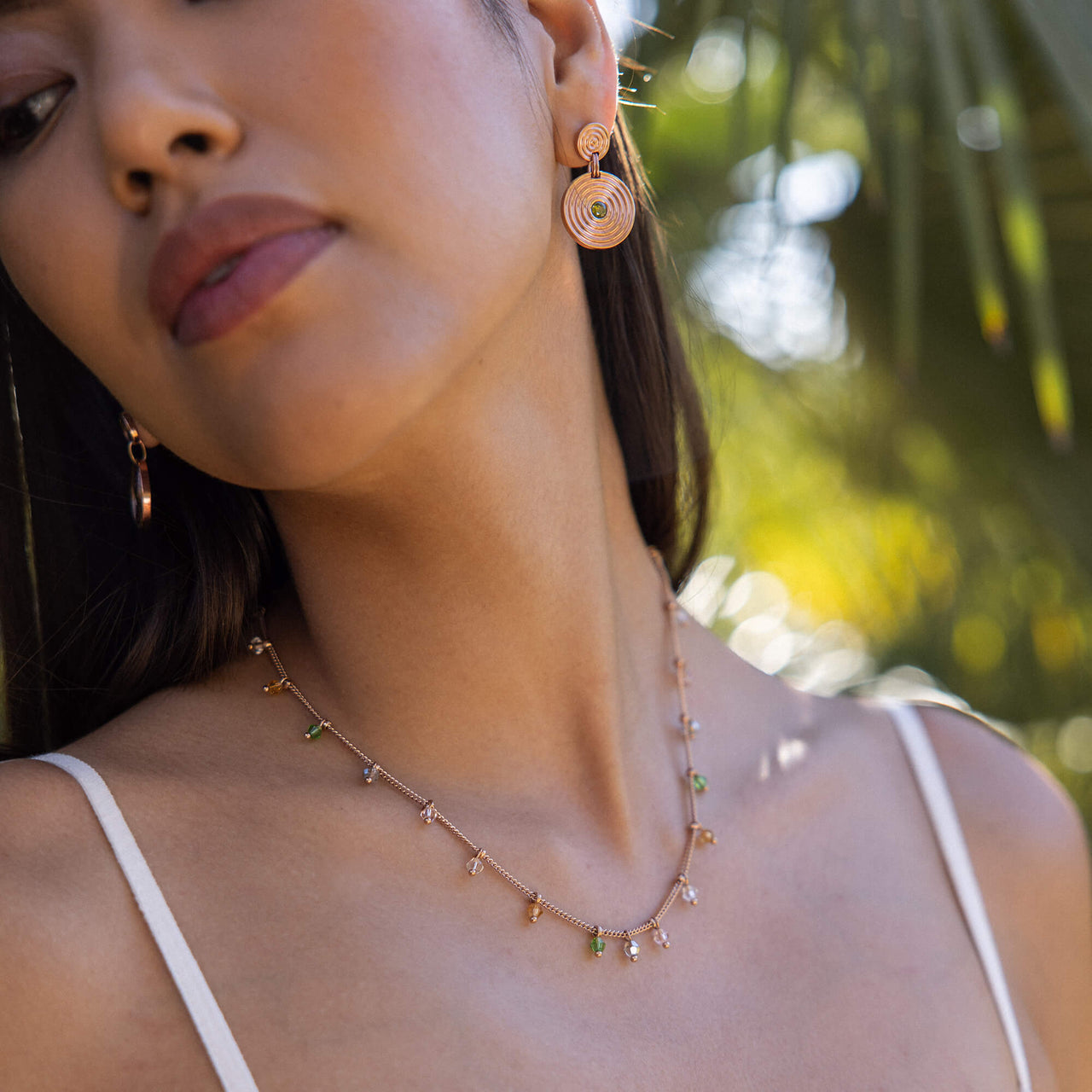 PURELEI Boho Kette mit bunten Glasperlen in 18K vergoldetem Edelstahl, sommerlich und feminin inszeniert