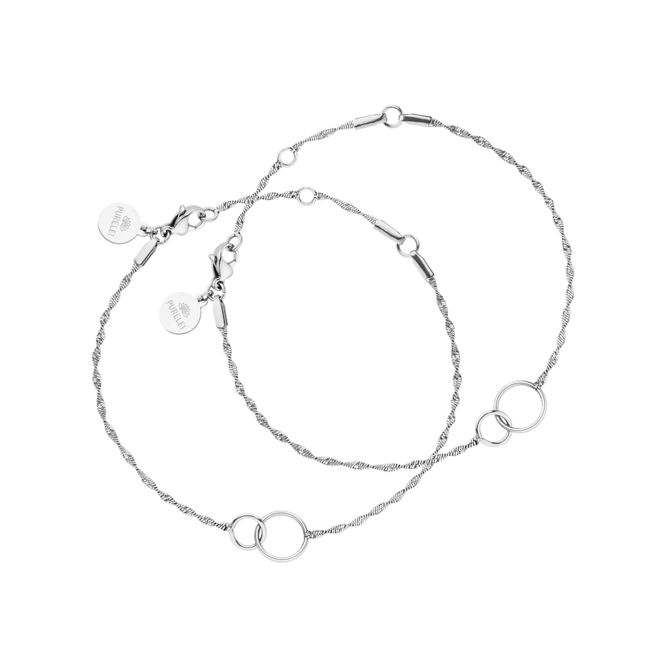 PURELEI Armband Set Kekahi aus silbernem Edelstahl, ineinandergreifende Ringe, elegant und minimalistisch.