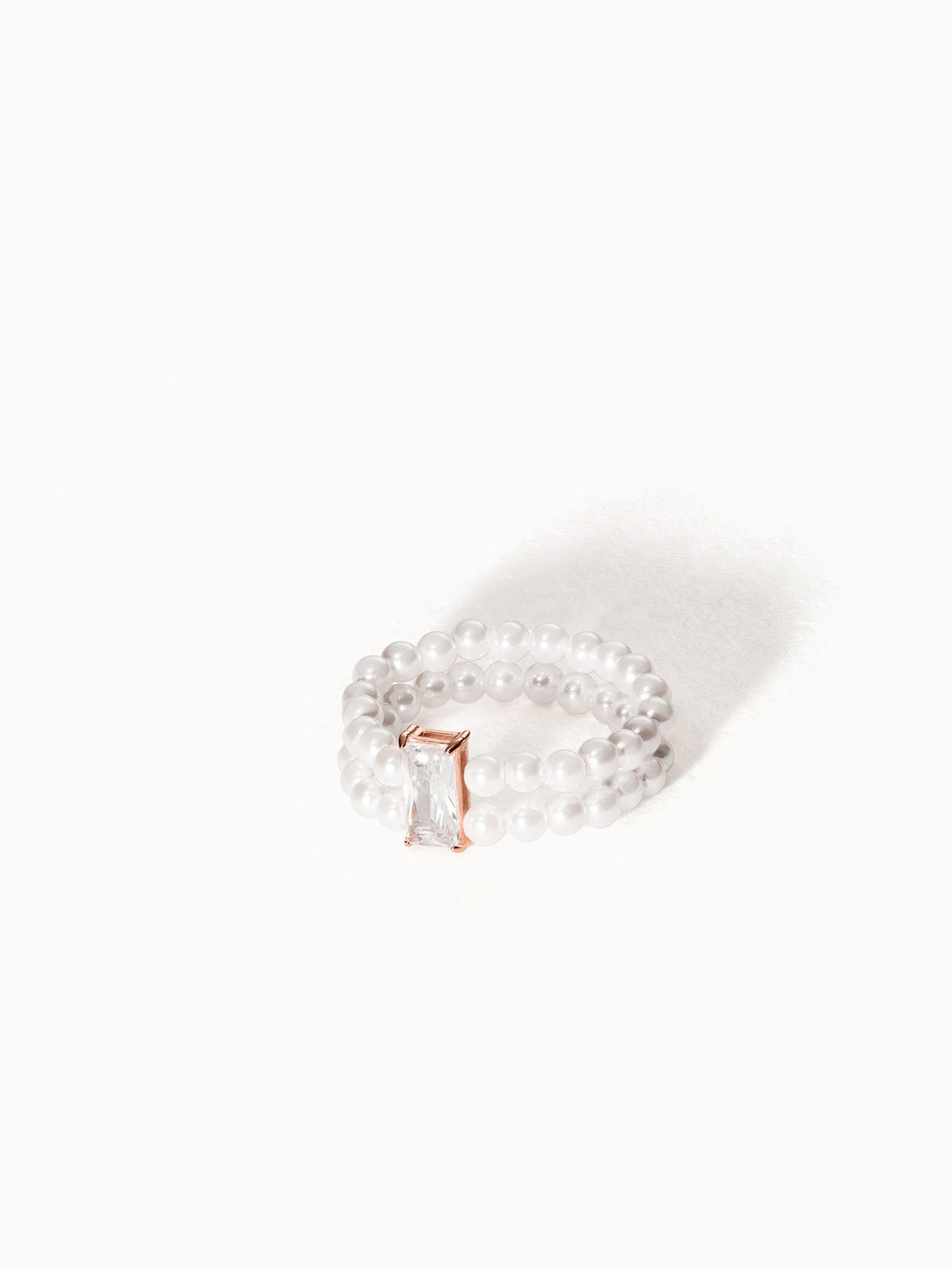 {
