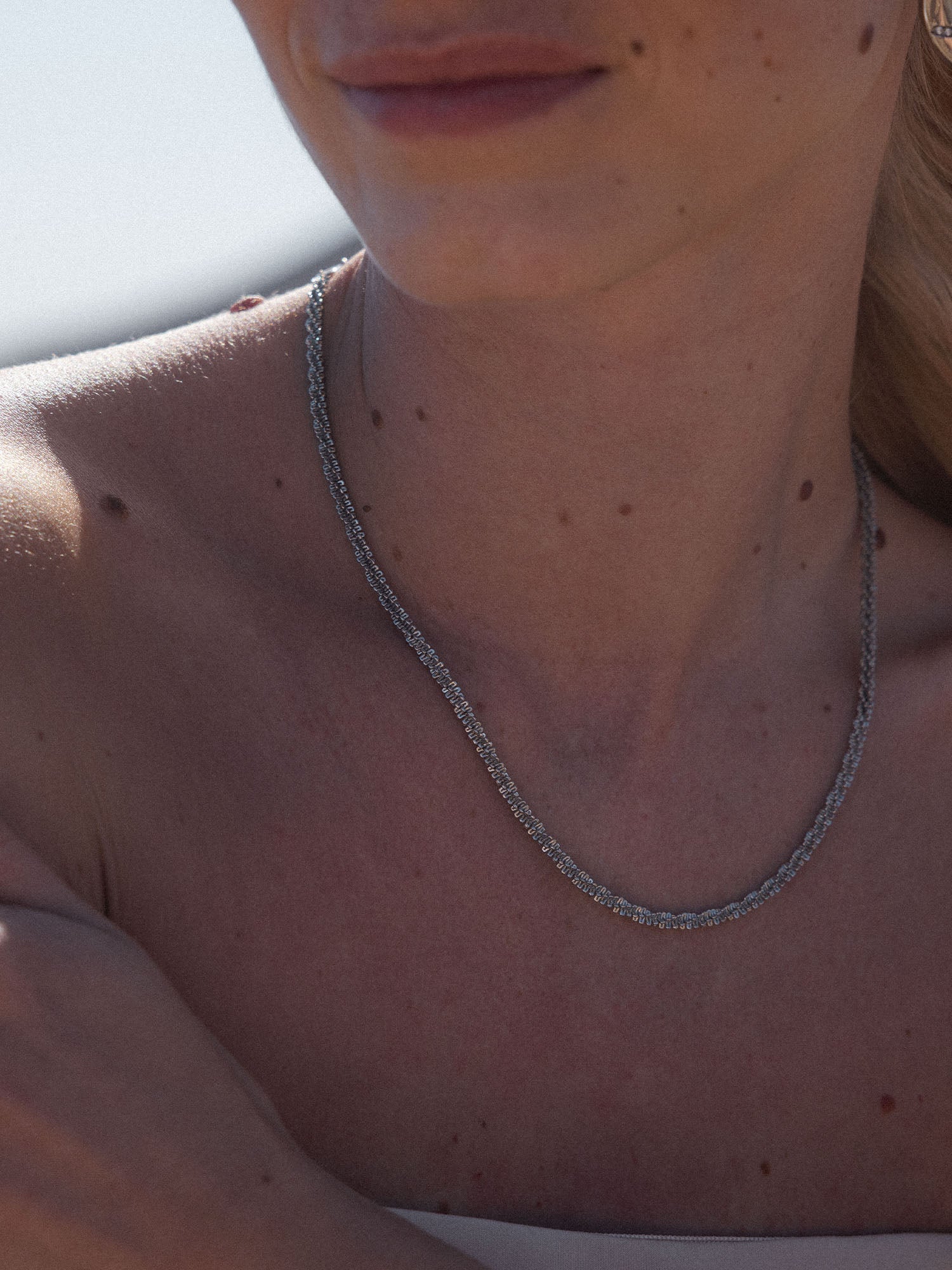 Collier Lava