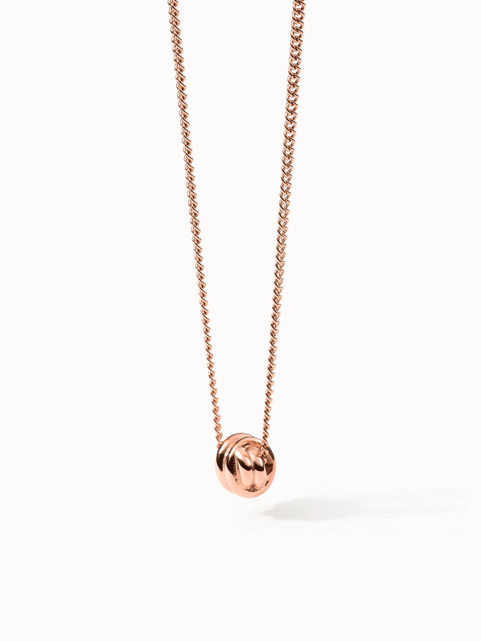 Roségoldene Knot Kette aus Edelstahl, verstellbar, elegant und nickelfrei – Teil des PURELEI Aloha Schmucksets.