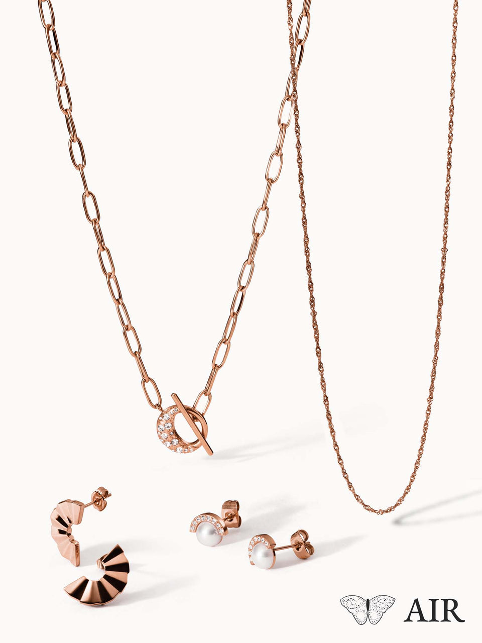 PURELEI Air Schmuckset Roségold mit Perle und Kristallen, nickelfrei, elegant und feminin inszeniert.
