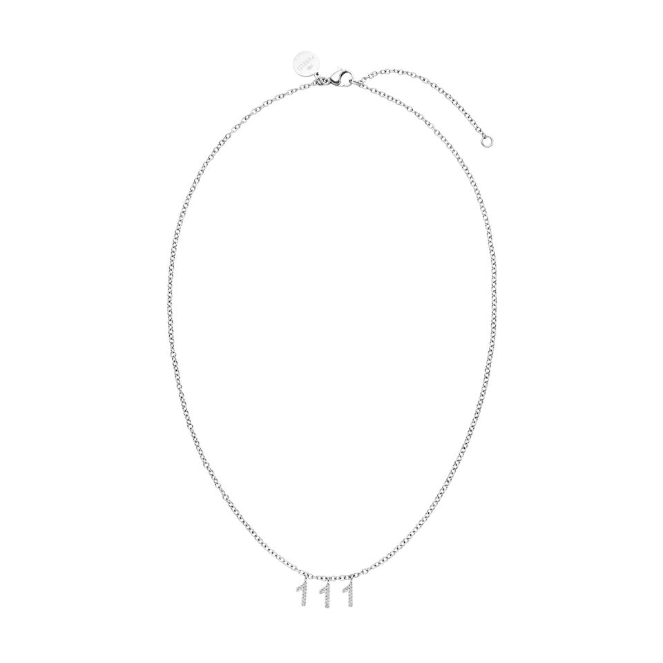 Silberne 111 Kette mit Zirkonia-Zahlenanhängern an feiner Ankerkette, elegant und nickelfrei.