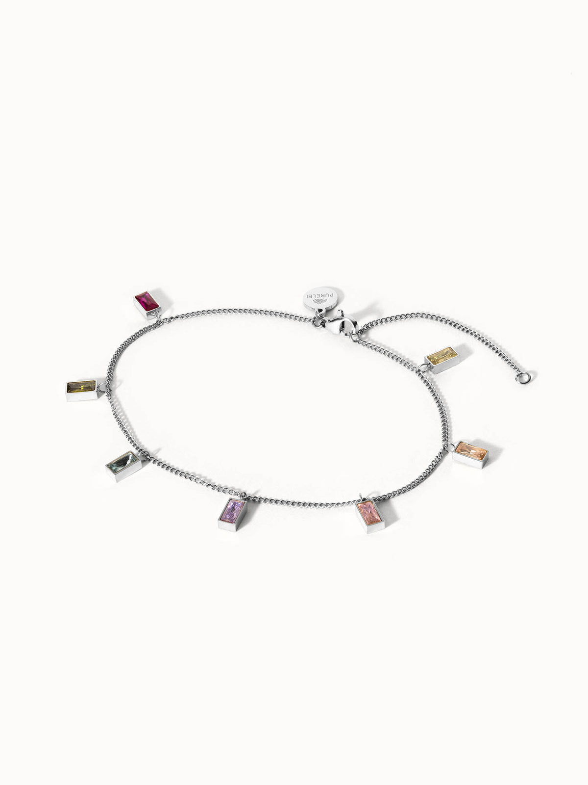 {"color":"Silver", "type":"lead_image"}