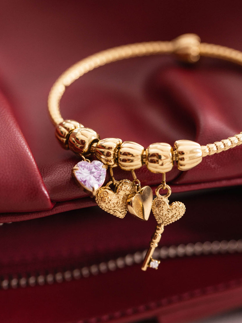 Lei Rosy Heart Charm