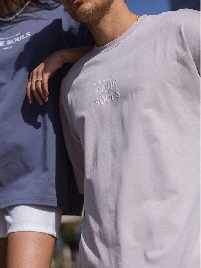 files/Shop_LifestyleCollection_T-Shirtlila_Model.jpg