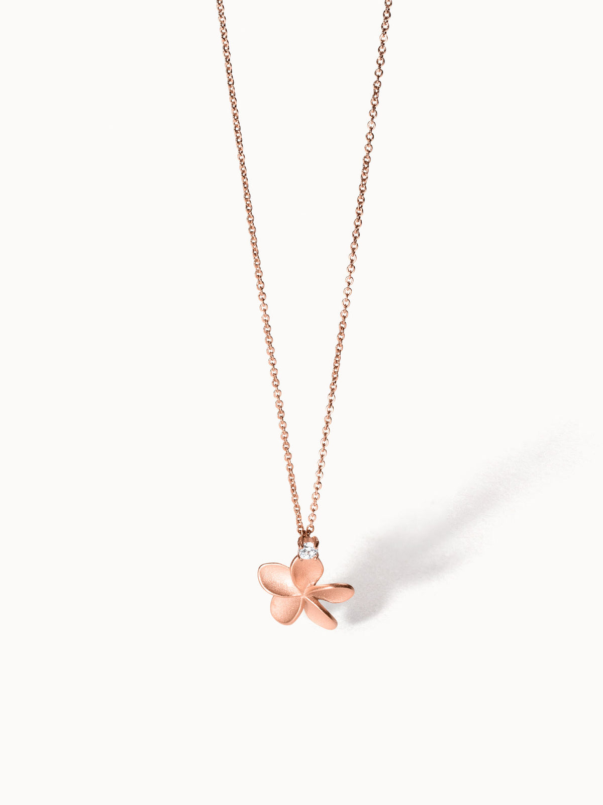 {"color":"Rosegold", "type":"lead_image"}