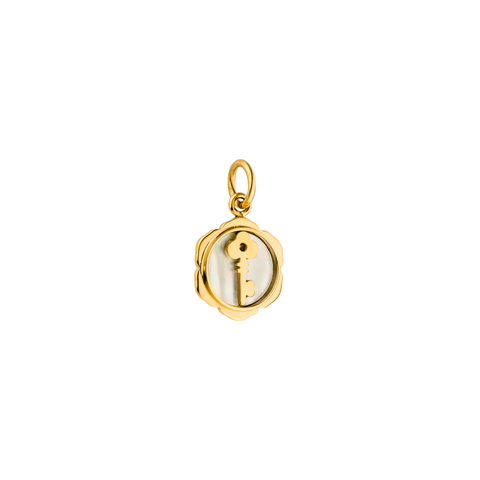 {"color":"Gold", "type":"lead_image"}