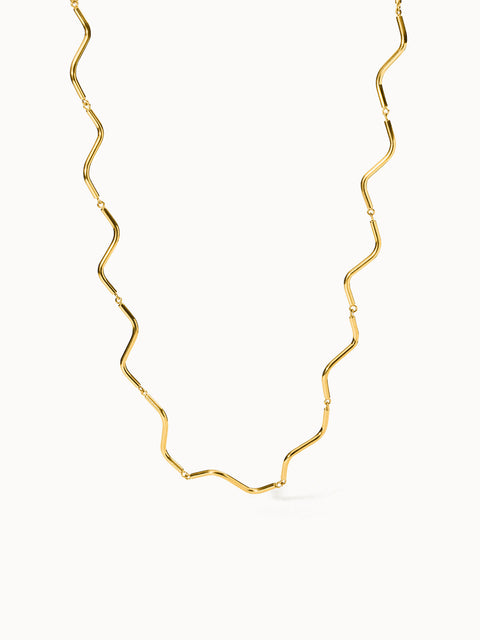 {"color":"Gold", "type":"lead_image"}