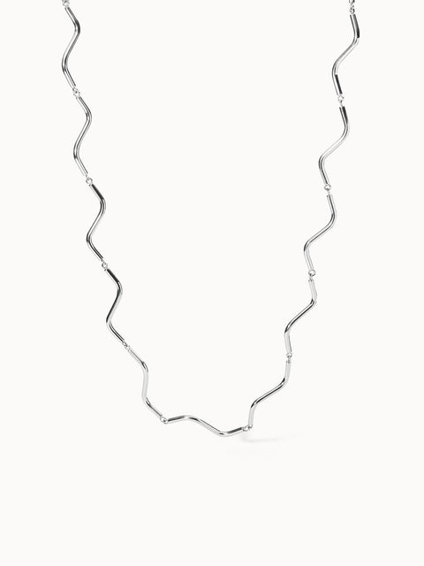Silberne Wellenkette von PURELEI mit elegantem Design und tropischer Leichtigkeit.