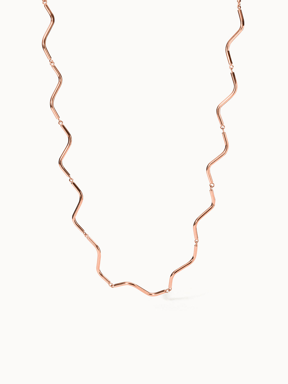 {"color":"Rosegold", "type":"lead_image"}